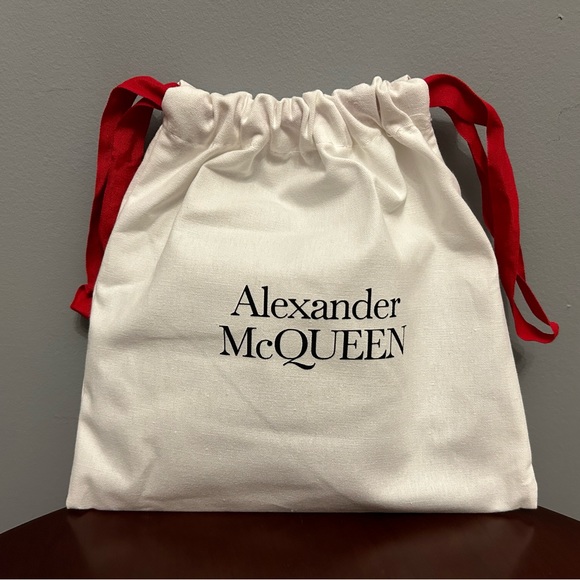 ALEXANDER McQUEEN Skull Flat Zip Wallet in Croc-Embossed Black Leather w/ GHW - Picture 7 of 8